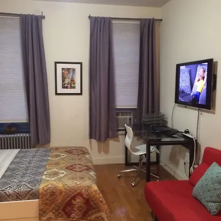 Studio At Chelsea Apartment