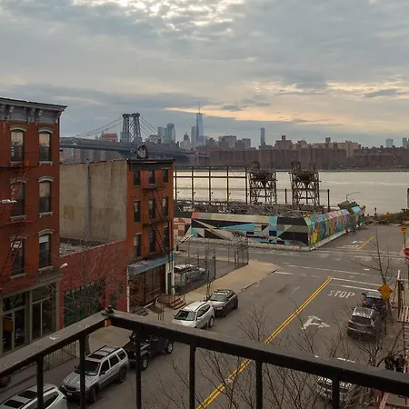Apartment Sunny & Spacious W'burg 2 Bed & 2 Bath Penthouse New York