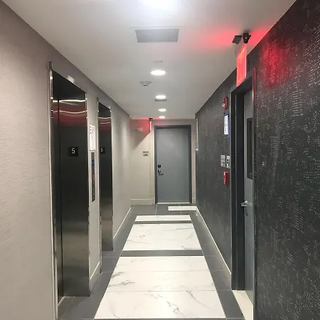 Wingate By Wyndham Jamaica Ny/ Airtrain Jfk