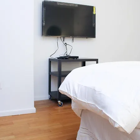 The Luxe #6 - 2 Bedroom * New York