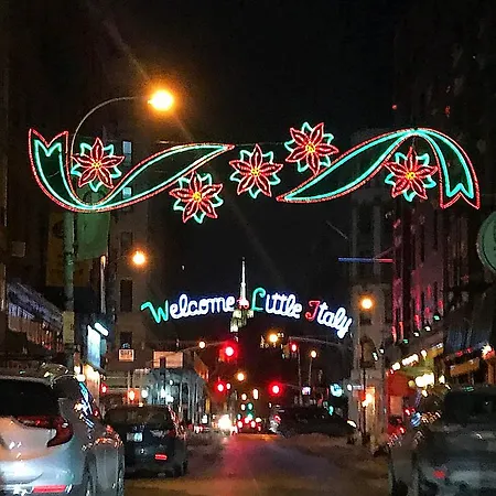 Lower East Side Pied-A-Terre! * New York
