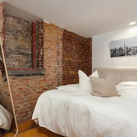 Times Square 3 Bedroom! New York