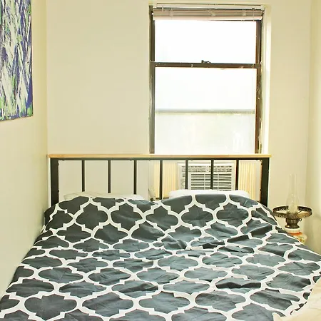 Apartment Big 3 Bedroom In Prime Chelsea Location *