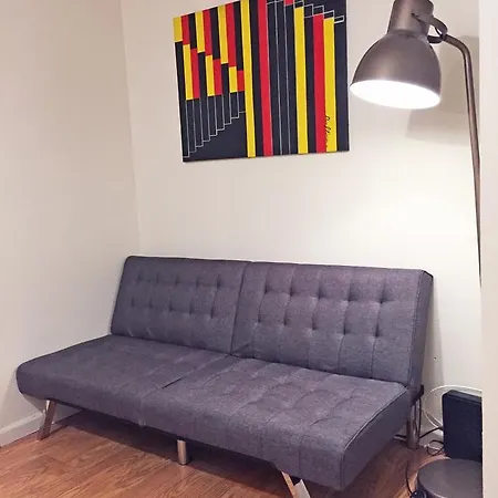 Apartment Big 3 Bedroom In Prime Chelsea Location
