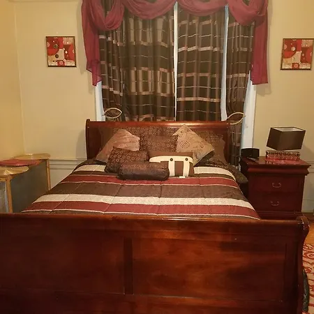 Gabriel's Luxury *