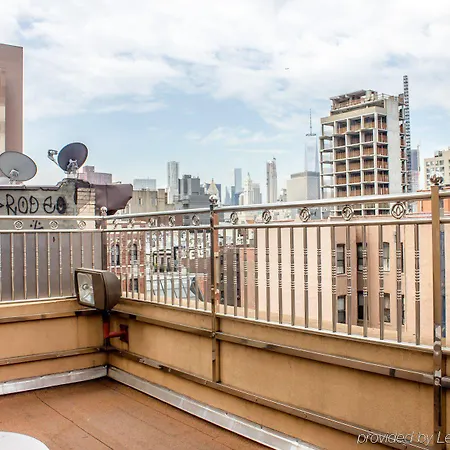 Redford Hotel 3*