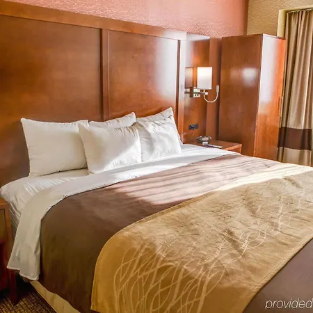 Hotel Ramada By Wyndham Times Square West