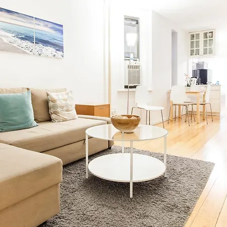 Two-bedroom On Upper East Side Apartment