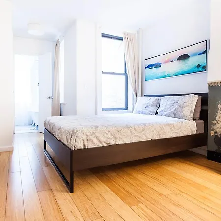 Two-bedroom On Upper East Side Apartment *