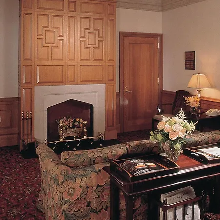 Hotel Salisbury New York