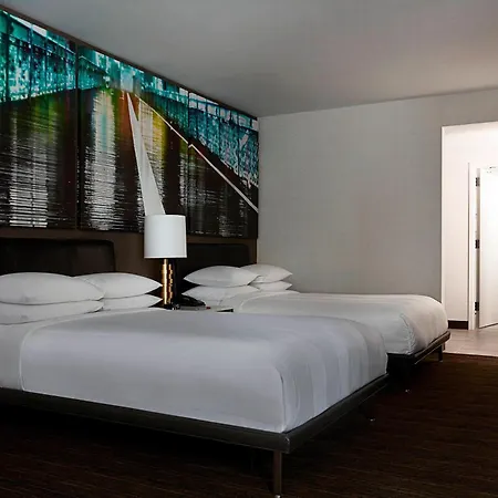 Marriott At The Brooklyn Bridge New York