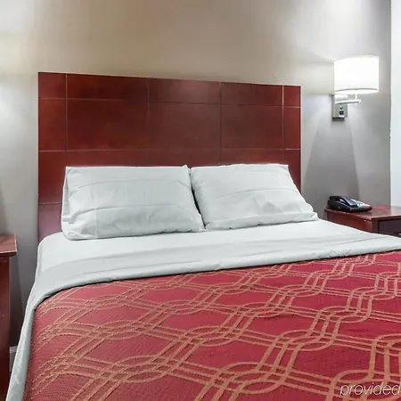 Econo South Ozone Park Hotel