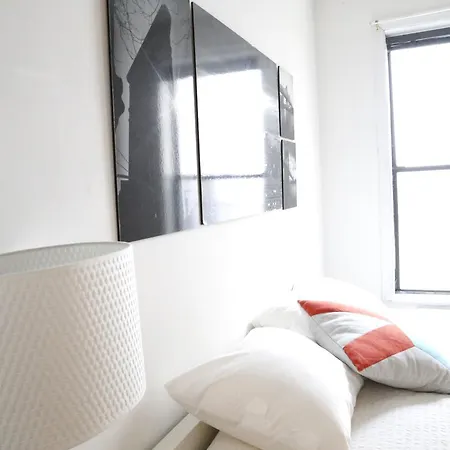 Times Square West Midtown Apartment *