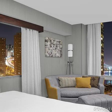 Courtyard By Marriott Manhattan Upper East Side