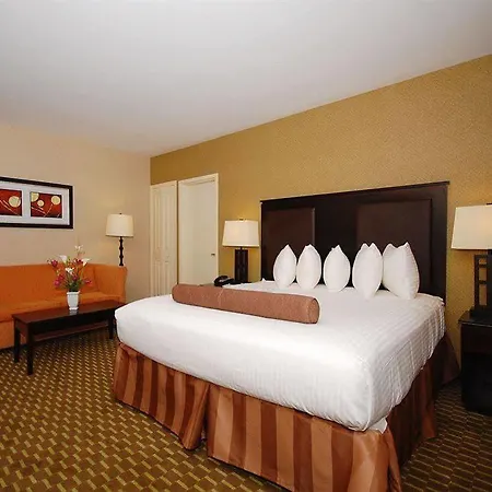 Western Plaza 3* New York