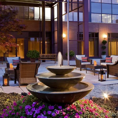 Sheraton Laguardia East