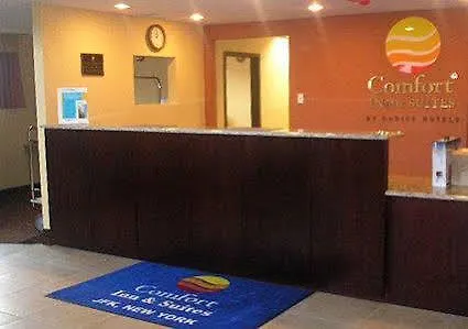 Travelodge By Wyndham Queens 3*