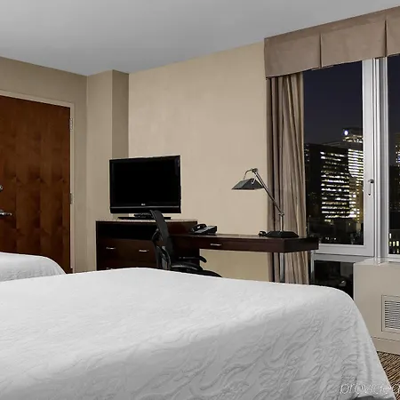 Hilton Garden West 35th Street Hotel