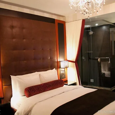 Hotel Sanctuary