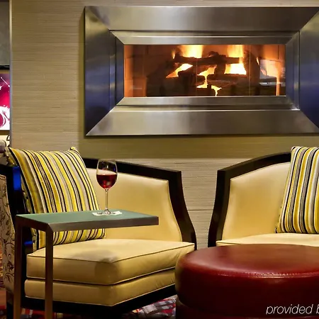 Hotel Marriott East Side 4*