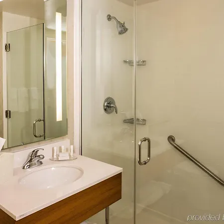 Springhill By Marriott Laguardia Airport Hotel New York