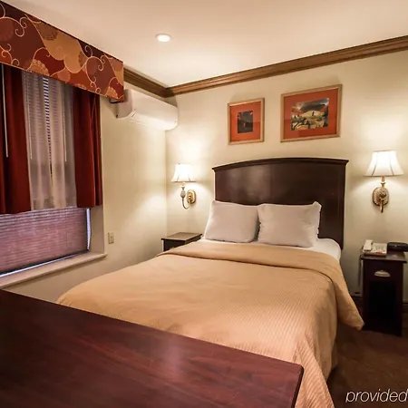 Clarion Park Avenue 2*
