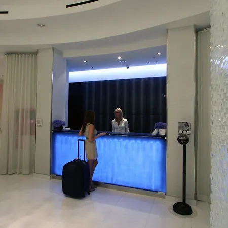 Hotel Fairfield By Marriott Manhattan Times Square