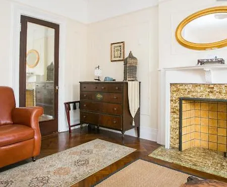 Lefferts Manor Bed & Breakfast