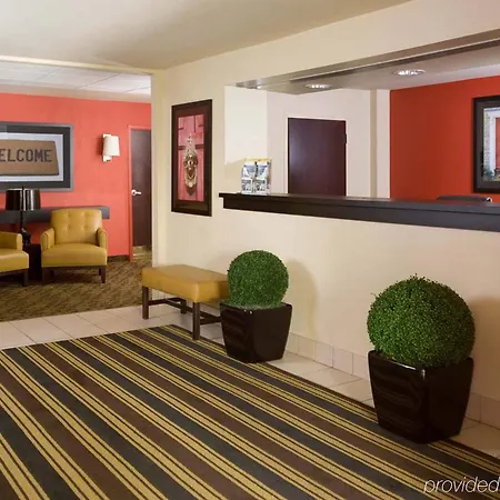 Extended America - - Laguardia Airport 2*