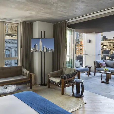 Hotel Made 4*