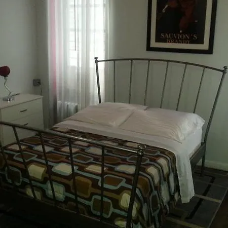 Hostel Park West