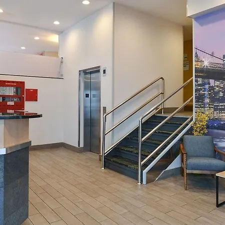 Hotel Red Lion And Brooklyn