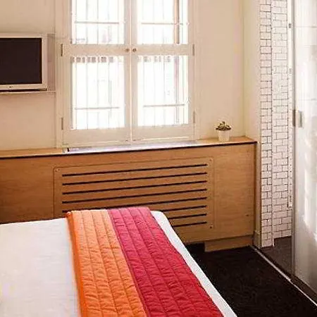 Pod 51 Hotel 3*