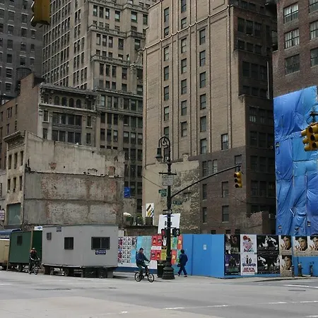 By Marriott Manhattan/times Square 4* New York