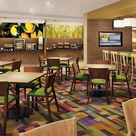 Courtyard By Marriott World Trade Center Area 3*