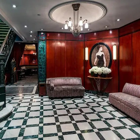 Washington Square 4*
