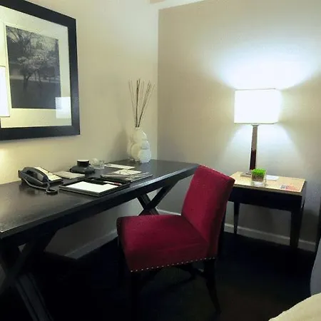 The Court - A St Giles Hotel New York