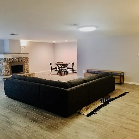 Tottenville Waterfront Estate New York