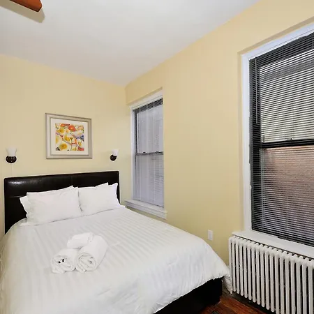 Greenwich Village 2 Bed 1 Bath * New York