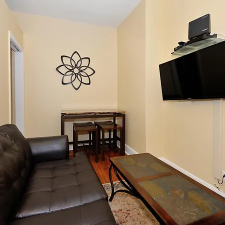 Greenwich Village 2 Bed 1 Bath Apartment *