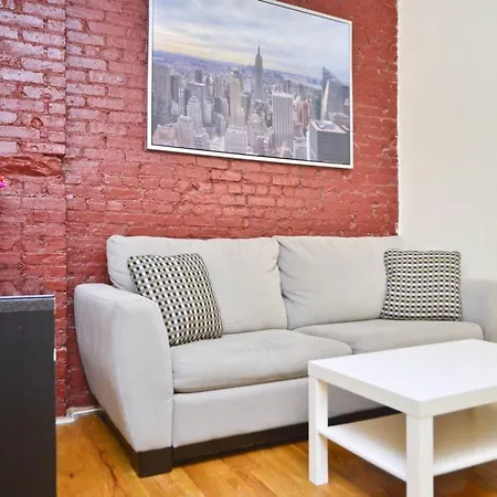 339 East Studio #232484 Apts * New York