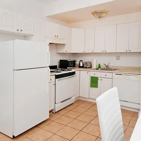 East 81 #232473 Apts *