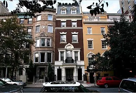 East 81 Studio #232468 Apts
