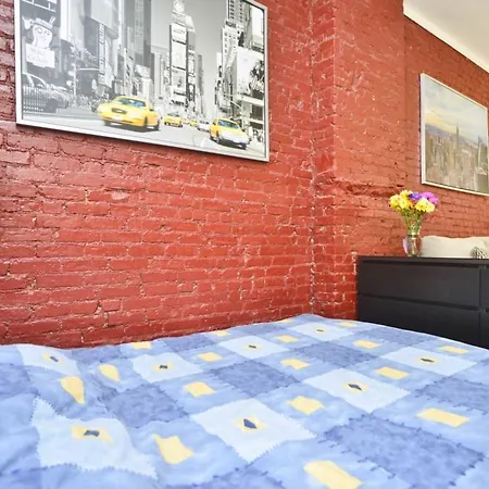 Apartment 339 East Studio #232484 Apts *