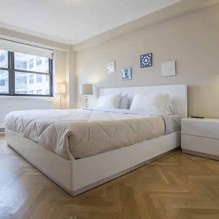 Luxury Upper East Side * New York