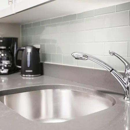 Brand New, Luxury Alcove Studio , Full Service Building *