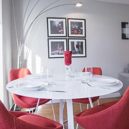 Brand New, Luxury Alcove Studio , Full Service Building Apartment New York