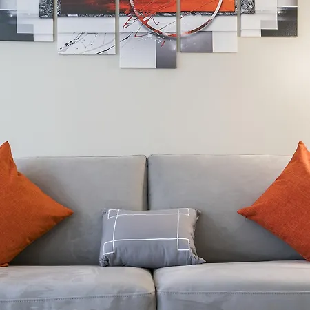 Apartment Brand New, Luxury Alcove Studio , Full Service Building
