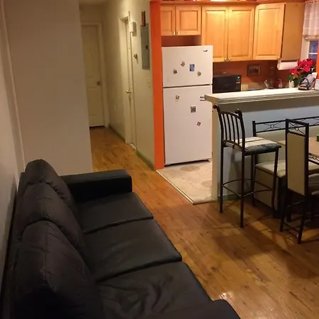 Cozy And Quiet New York