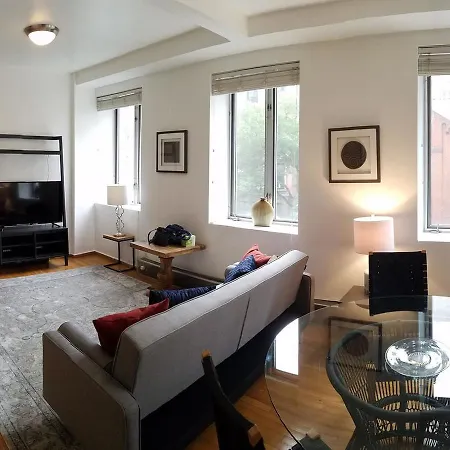 Stylish Lexington Pied-a-terre * New York